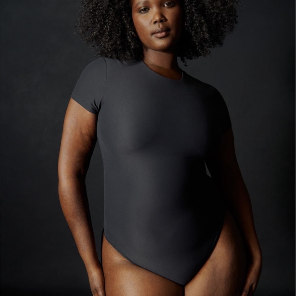 Abercrombie & Fitch Black Short-Sleeve Bodysuit